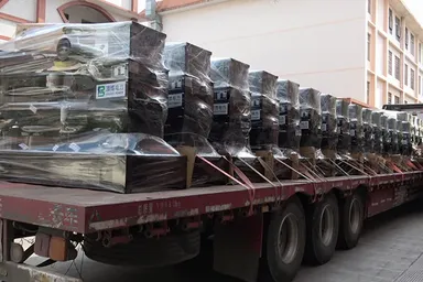 Máy phát điện Diesel 90kW/200kW vỏ trần xuất khẩu Ả Rập Saudi